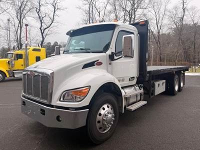 Peterbilt 548 Flatbed Truck - 300HP, 8 Speed Amt