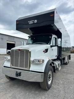 Peterbilt 567 Tri Axle Grapple Truck - Cummins, 565HP, 18 Speed Manual