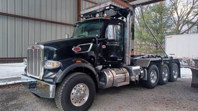 Peterbilt 567 Hooklift Truck - Cummins, 565HP