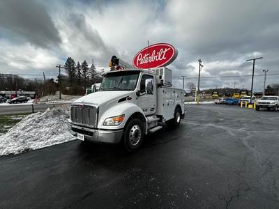Peterbilt 536 Mechanic / Service Truck - Paccar, 300HP, 6 Speed Allison Rds Amt