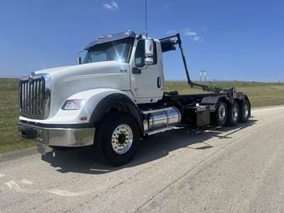 International HX Tri Axle Roll Off Truck - Cummins, 500HP, 6 Speed Allison Rds Automatic