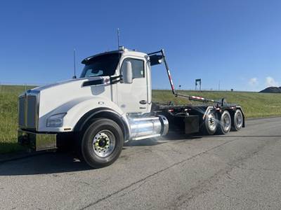 Kenworth T880 Tri Axle Roll Off Truck - Cummins, 500HP, 6 Speed Allison Rds Automatic