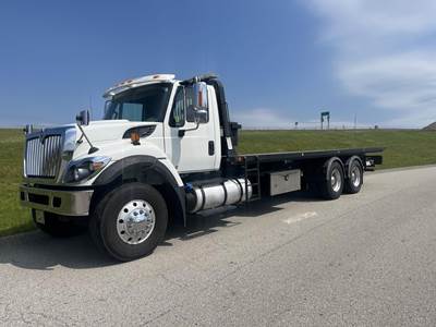 International WorkStar 7500 Tandem Axle Rollback Tow Truck - Cummins, 350HP, 8Ll Manual