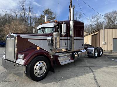 Kenworth W900 Sleeper Semi Truck - 72" Mid Roof Sleeper, Cummins 565HP, 18 Speed Manual