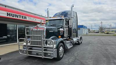 Kenworth W900L Sleeper Semi Truck - 72" Raised Roof Sleeper, Cummins 500HP, 13 Speed Manual