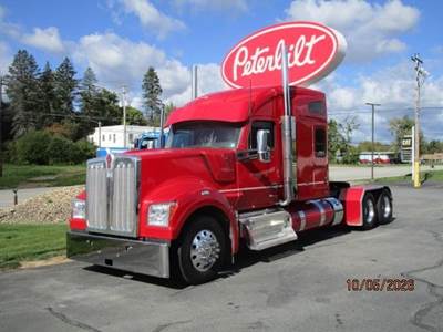 Kenworth W990 Sleeper Semi Truck - 80" Mid Roof Sleeper, Cummins 525HP, 13 Speed Manual
