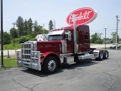 Peterbilt 389 Sleeper Semi Truck - 80" Mid Roof Sleeper, Cummins 565HP, 18 Speed Ultrashift Plus Amt