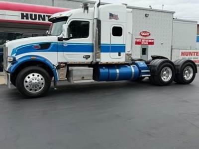 Peterbilt 567 Sleeper Semi Truck - Mid Roof Sleeper, Cummins 565HP, 18 Speed Manual