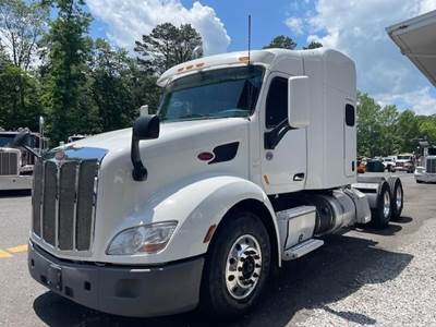 Peterbilt 579 Sleeper Semi Truck - Mid Roof Sleeper, Cummins 450HP, 12 Speed Endurant Amt