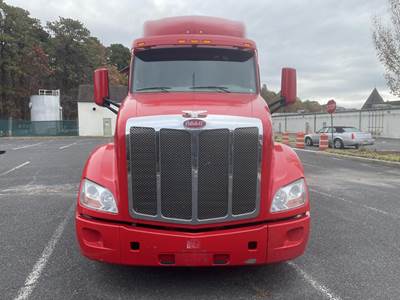 Peterbilt 579 Sleeper Semi Truck - 80" Raised Roof Sleeper, Paccar 455HP, 12 Speed Endurant Amt