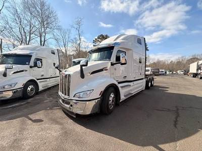 Peterbilt 579 Sleeper Semi Truck - 80" Raised Roof Sleeper, Paccar 510HP, 12 Speed Endurant Amt