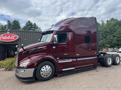 Peterbilt 579 Sleeper Semi Truck - Paccar 455HP
