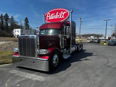 Peterbilt 589 Sleeper Semi Truck - 72" Raised Roof Sleeper, Cummins 565HP, 18 Speed Mdrive Hd Manual