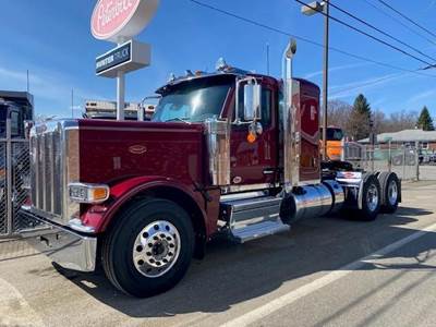 Peterbilt 589 Sleeper Semi Truck - 44" Flat Top Sleeper, Cummins 565HP