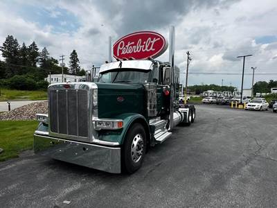 Peterbilt 589 Sleeper Semi Truck - 58" Flat Top Sleeper, Cummins 565HP, 18 Speed Mdrive Hd Manual