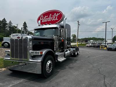 Peterbilt 589 Sleeper Semi Truck - 72" Raised Roof Sleeper, Cummins 565HP, 18 Speed M Drive Manual