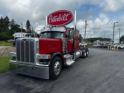 Peterbilt 589 Sleeper Semi Truck - 58" Flat Top Sleeper, Cummins 565HP, 18 Speed M Drive Manual
