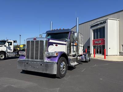 Peterbilt 589 Sleeper Semi Truck - 72" Flat Top Sleeper, Cummins 565HP, 18 Speed Manual