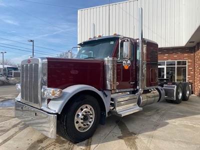 Peterbilt 589 Sleeper Semi Truck - 58" Flat Top Sleeper, Cummins 430HP, 18 Speed Manual
