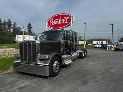 Peterbilt 589 Sleeper Semi Truck - 58" Flat Top Sleeper, Cummins 565HP, 18 Speed Manual