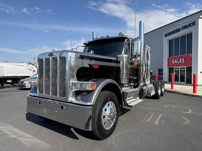 Peterbilt 589 Sleeper Semi Truck - 58" Flat Top Sleeper, Cummins 565HP, 18 Speed Manual