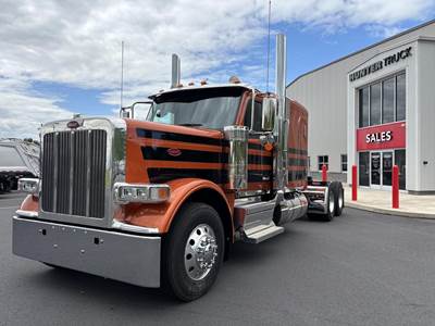 Peterbilt 589 Sleeper Semi Truck - 72" Flat Top Sleeper, Cummins 565HP, 18 Speed Manual