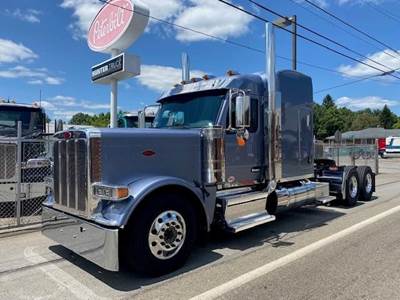 Peterbilt 589 Sleeper Semi Truck - 72" Raised Roof Sleeper, Cummins 565HP, 18 Speed Manual