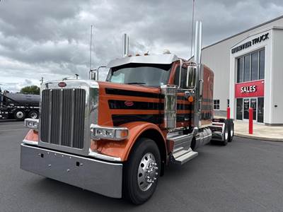 Peterbilt 589 Sleeper Semi Truck - 72" Flat Top Sleeper, Cummins 565HP, 18 Speed Manual