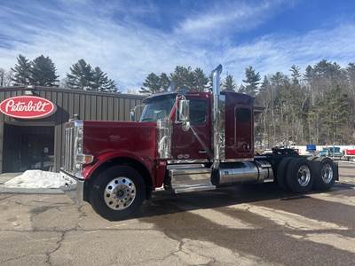 Peterbilt 589 Sleeper Semi Truck - Cummins 565HP