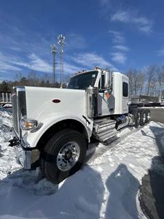 Peterbilt 589 Sleeper Semi Truck - Flat Top Sleeper, Cummins 605HP