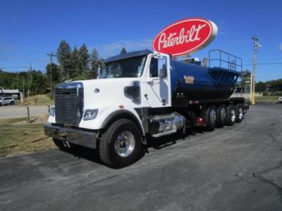 Freightliner Coronado 122 SD Six Axle Vacuum Truck - Cummins, 505HP, 18 Speed Manual