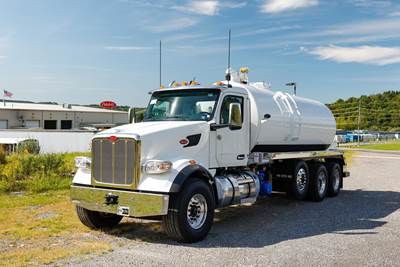 Peterbilt 567 Tri Axle Vacuum Truck - Paccar, 510HP, 18 Speed Endurant Amt