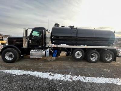 Peterbilt 589 Water Truck - 565HP