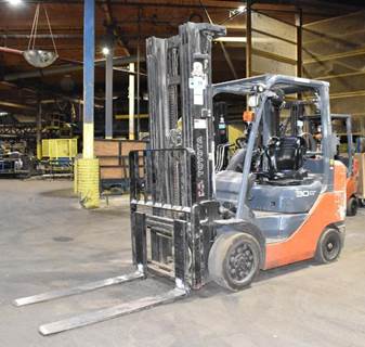 Toyota 8FGCU30 Cushion Tire Forklift