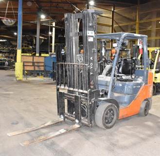 Toyota 8FGCU30 Cushion Tire Forklift