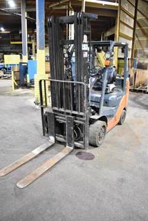 Toyota 8FGCU30 Forklift