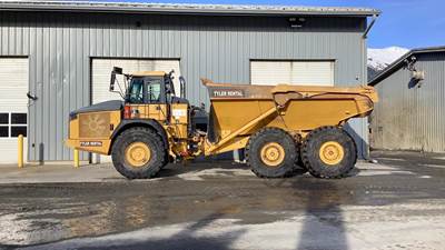 John Deere 410E Articulated Dump Truck