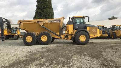 John Deere 460E Articulated Offroad Dump Truck