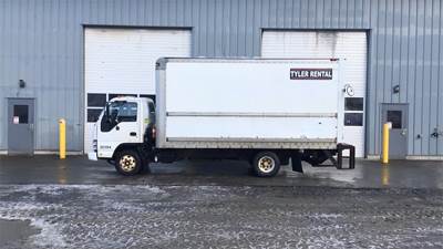 GMC W4 Box Truck - Liftgate