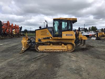 John Deere 700L XLT Dozer