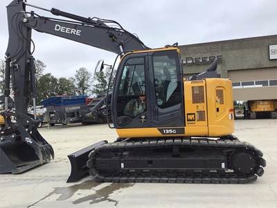 John Deere 135G Excavator
