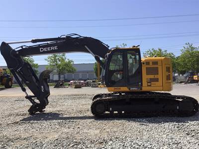 John Deere 245G LC Excavator