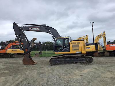 John Deere 345G LC Excavator