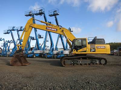 Komatsu PC490LC-11 Excavator