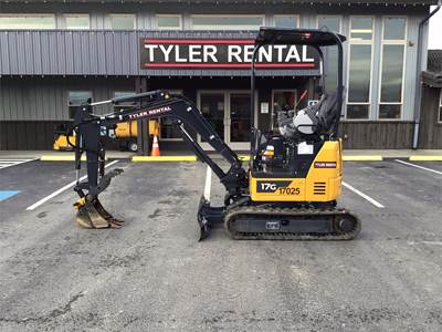 John Deere 17G Mini Excavator