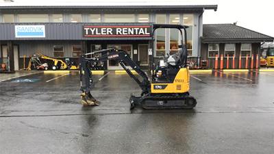 John Deere 17G Mini Excavator