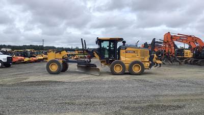 John Deere 872GP Motor Grader
