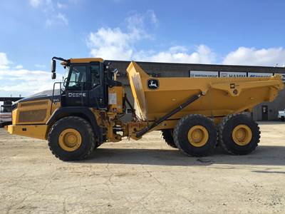 John Deere 310 P-TIER Off-Highway Truck
