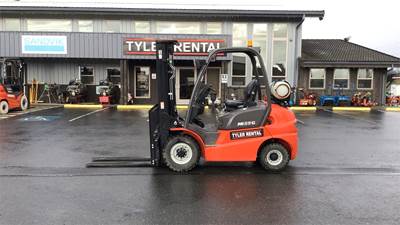Manitou MI25G Pneumatic Tire Forklift - 5000lb Capacity