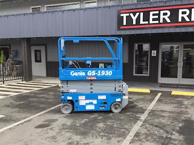 Genie GS-1930 Scissor Lift - 25ft Working Height
